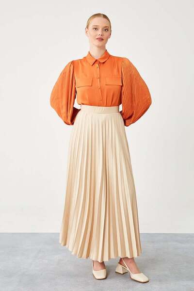 Levidor Beige Pleated Satin Skirt