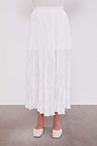 Levidor Ecru Crinkled Model Skirt