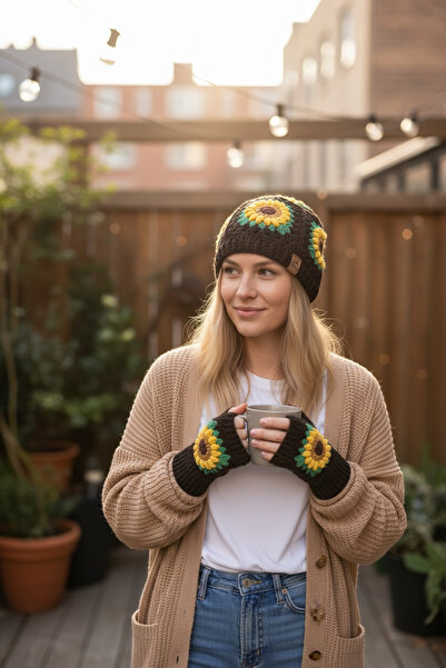 Satürn Hobi Knitted Sunflower Motif Beanie & Gloves Set