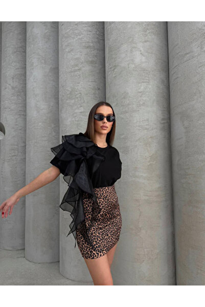 DENİZ Tül Fırfır Detaylı Oversize Tişört