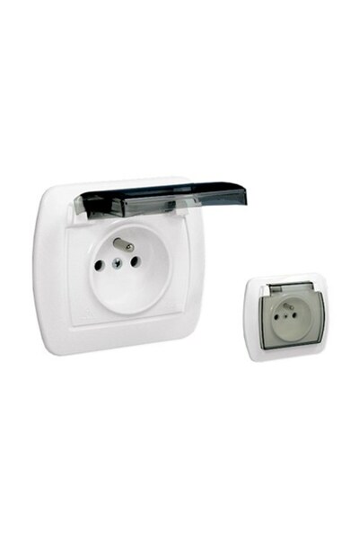 Other Priză cu împământare și clapetă antifum, IP44, albă