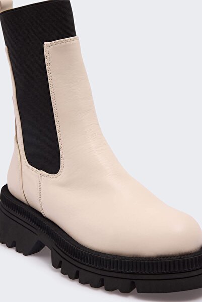 Favgi 150 Bej Deri Siyah Lastik Kadın Bot
