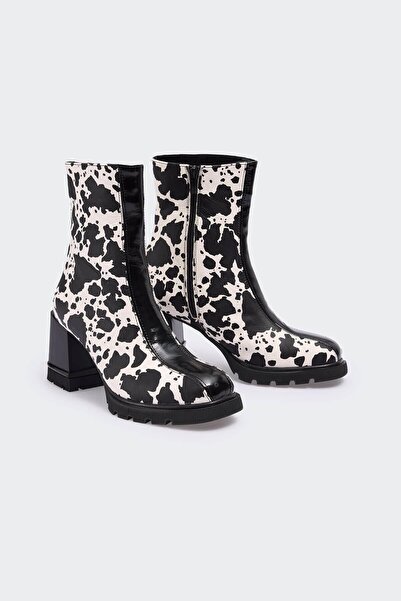 Favgi 2402 Siyah Beyaz Kadın Deri Bot