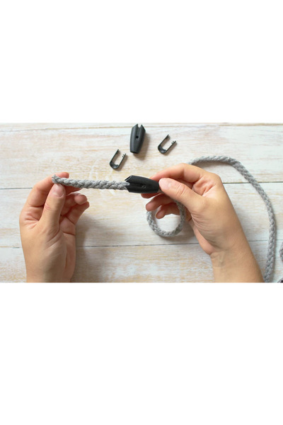 Crisalida Clemă de plastic pentru lesă, diametru 10 mm, neagră