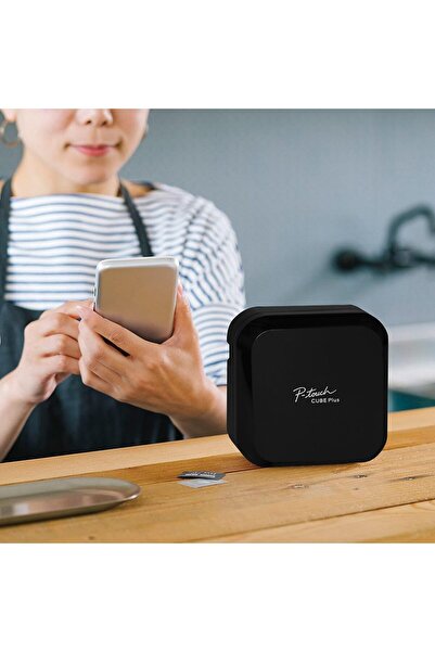 Brother P-touch CUBE Plus PT-P710BT