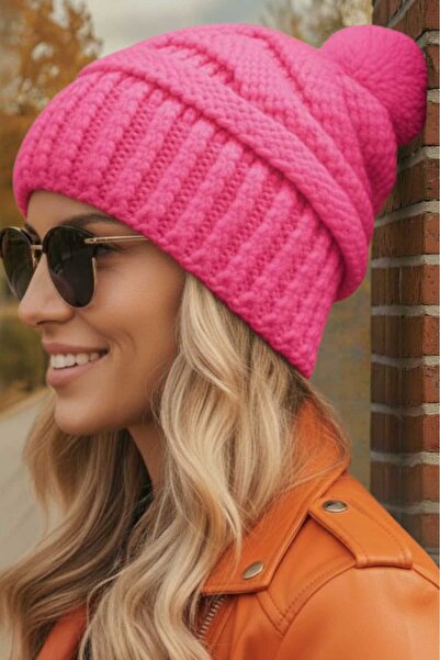 Mood Agenda Women's Winter Pompom Thick Knitted Beanie
