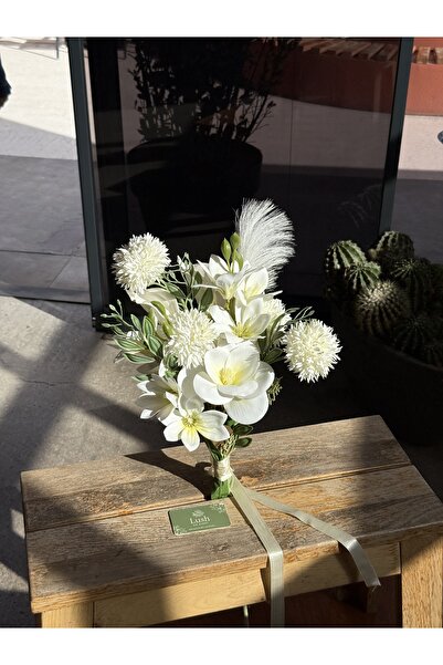 LushCo Manolyalı Top Krizantem Buketi