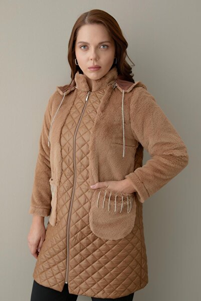 FATMA DANIŞMAN Kapitone Ve Kürk Kombinli Cep Püskül Aksesuarlı Kısa Mont -Taba