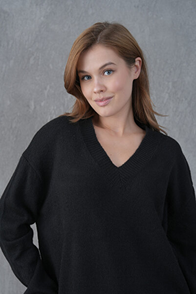 bayansepeti Black Knitwear Fabric V-Neck Long Oversize Sweater 4093