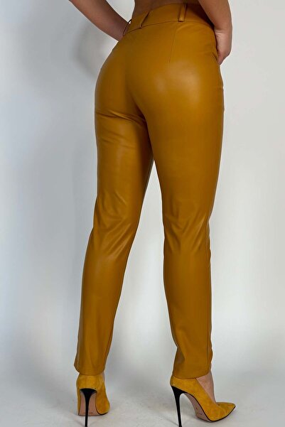WildFashion Fashion high-waisted skinny pants made of eco-leather V649-16