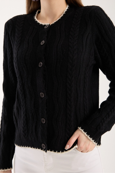 ŞEYDA ERTEM CULOARE NEGRU ALB CARDIGAN CU CORDĂ PĂR ÎNTRĂȚIT