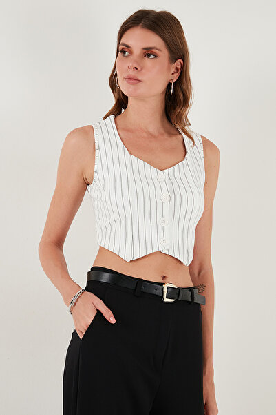 Lela Slim Fit Heart Collar Buttoned Thick Strap Crop Vest Vest 5865497