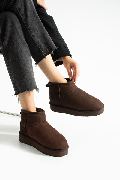 Güllü Shoes Cizme de iarnă pentru femei din piele intoarsa maro cu blana inte...