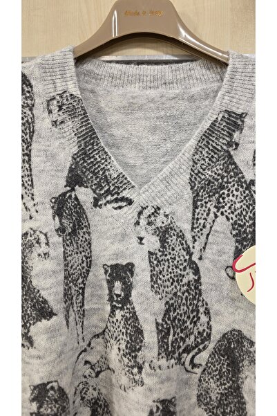 Park Moda Wool Sweater Leopard Printed