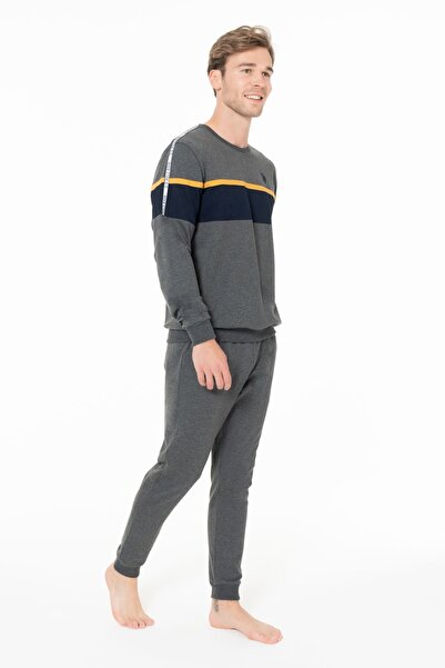 U.S. Polo Assn. Men's Crew Neck Long Sleeve Pajama Set S26936 with Tape-On Legs Comfortable Fabric with Pockets