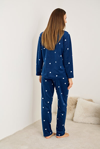 Siyah İnci Синьо-білий з вишивкою у вигляді сердечок Зимовий комплект піжами з вишивкою