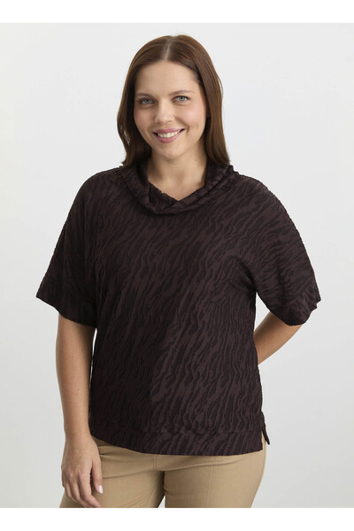 Selen Degaje Yaka Baskılı Kahve Kadın Bluz 25KSL8216