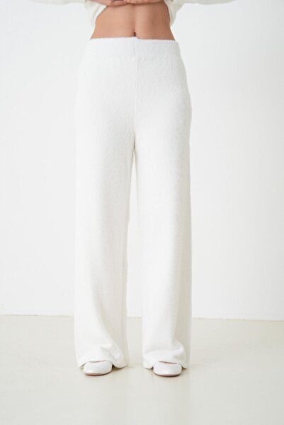 minaaise Women's Ecru Plush Fabric Knitwear Pantalon 5245