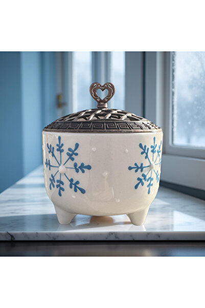 İlbay Çini Takı Mavi Kar Tanesi Desenli Metal Kapaklı Ayşen Seramik Şekerlik