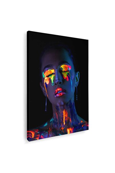 Tablou Canvas Tablou portret femeie cu machiaj fluorescent in lumina neon, cod 4327