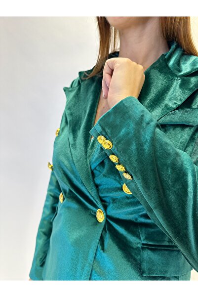 IFASTFASHION Elegant women's velvet jacket with gold buttons - fitted cut