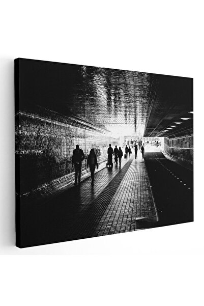 Tablou Canvas tunel subteran oameni trecand, alb, negru, cod 1195