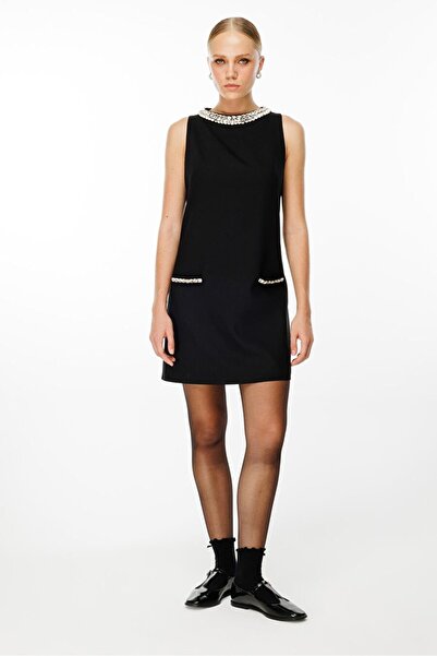 Nefeli Yakası Taş İşlemeli Mini Elbise SİYAH