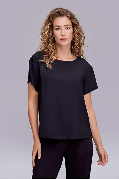 Naramaxx Yaka Aksesuar Detaylı Siyah Bluz