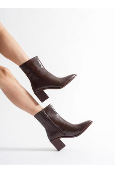 Best Cover Kadın Kahve Parlak Kalın Topuklu Bilek Boy Şık Bot