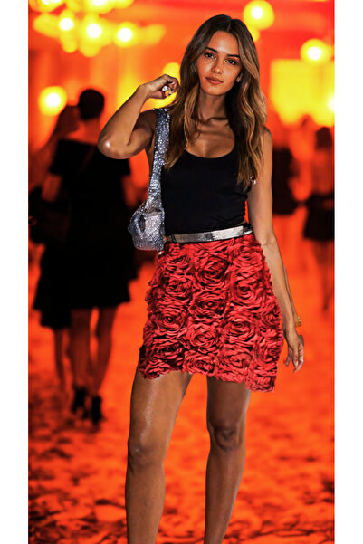 GlamarouX by 3638 3 Boyutlu Dantel Aplike Kirmizi Gül Etek