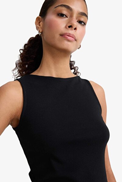 DeFacto Slim Fit Dar Kesim Kayık Yaka Ribana Atlet F9572AX25HS