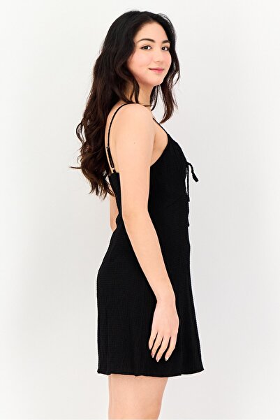 Forever 21 Women Textured Mini Dress, Black