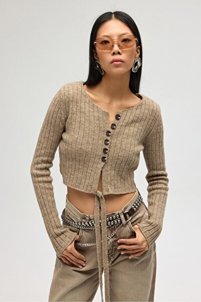 MAI STUDIOS CO. Cardigan tricotat din nurcă Isador din pernițe pentru umeri p...