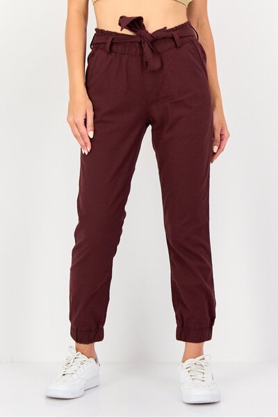 Levi's Women Belted Regular Fit Solid Jogger Pants, Pale Maroon