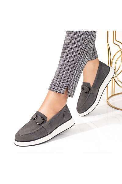 BMoD Mocasini gri din piele întoarsă pentru femei cu accesoriu decorativ MOD0...