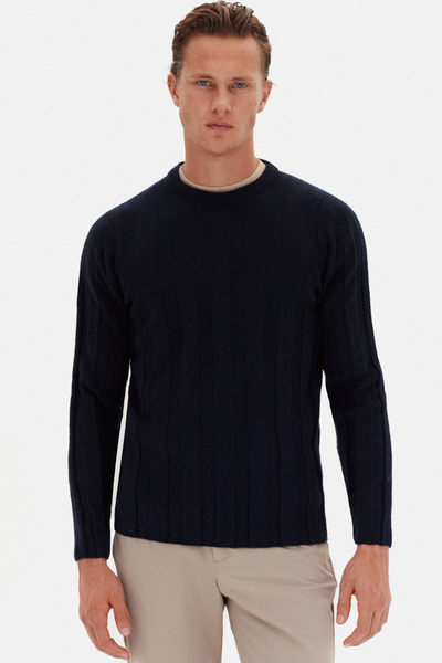 Twn Слім-фіт темно-синій светр з ребристою в'язкою