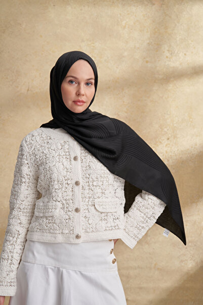 ARMANDA Fiori Jacquard Line Pattern Shawl - Black