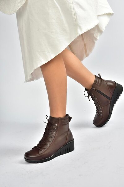 Fox Shoes V324245103 Kahverengi Hakiki Deri Bağcıklı Klasik Kadın Bot