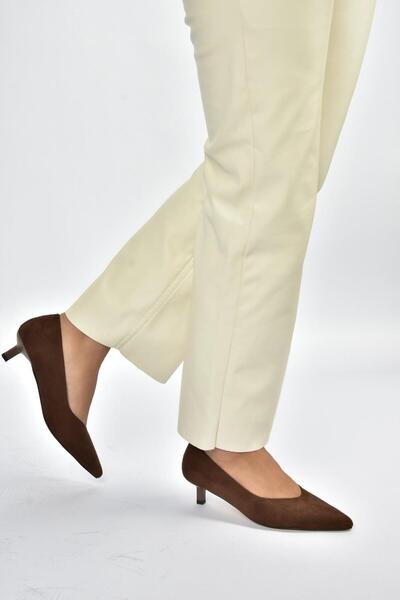 Fox Shoes V404090302 Brown Suede Pointed Toe Low Heel Women's Shoes