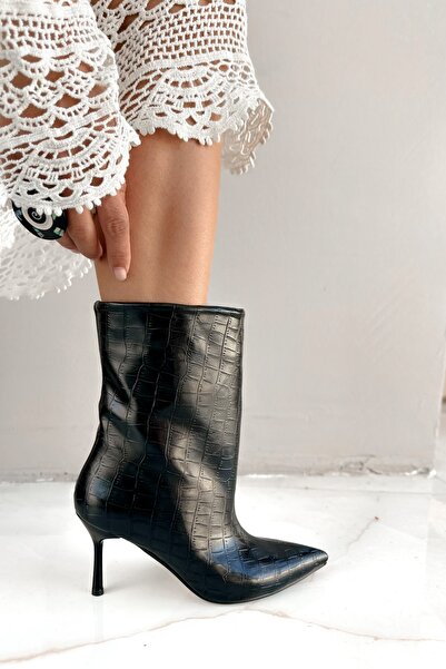 Shoebutik Γυναικείες μπότες με τακούνι Lana με μοτίβο μαύρου κροκέδερα, χαλαρή εφαρμογή