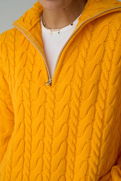 Lupies Women's Dark Yellow Turtleneck Zippered Knitted Oversize Sweater