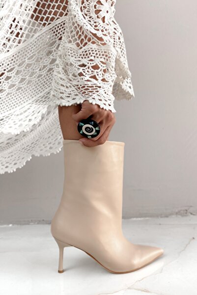 Shoebutik Lana Bej Deri Bol Kesim KadınTopuklu Boti