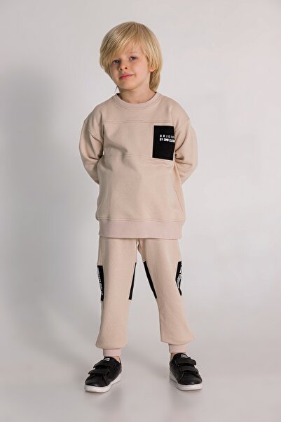 DMB BOYS & GIRLS فريق الرجال