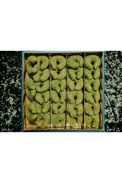 Petek1942 Fıstıklı Ay 1000 gr (25-30 adet)