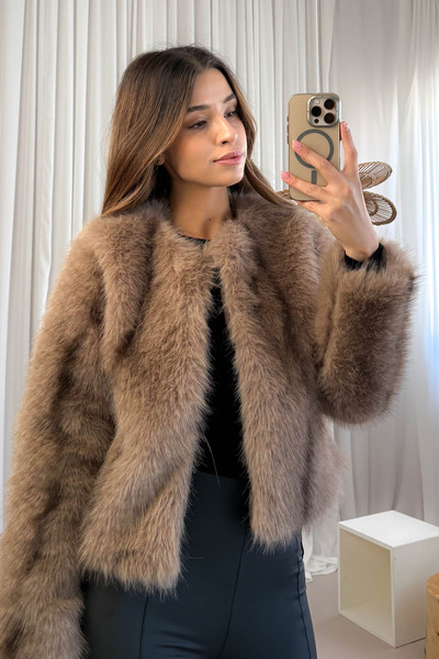 ModaPlaza Γυναικεία κοντή γούνα 5225