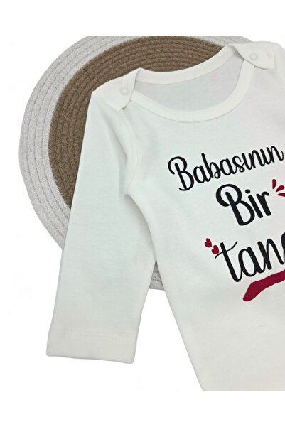 Egelite Long-Sleeved, 100% Cotton Baby Bodysuit/Onesie/Undershirt with the Print, "One of Dad's Boys."