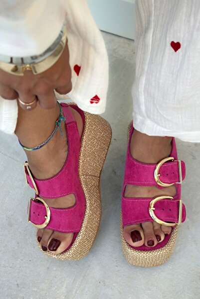 Shoebutik Nina Fuchsia Suede Wedge Heel Sandals