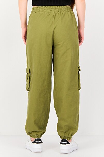 Forever 21 Women Regular Fit Solid Cargo Pants, Olive