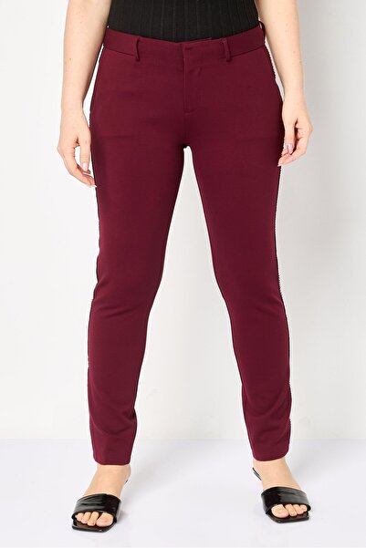 Reiko Women Cigarette Fit Solid Tapered Pants, Maroon