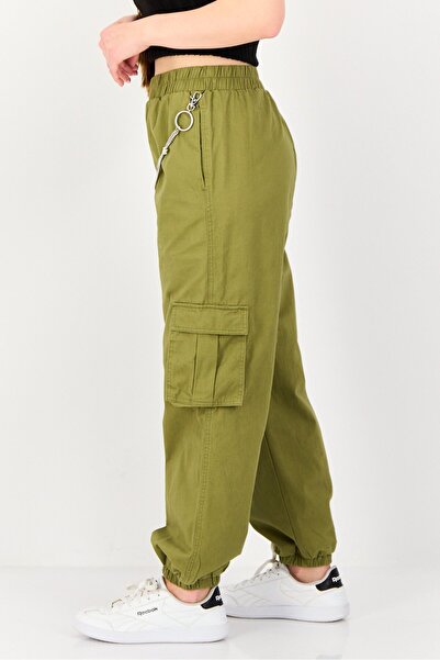 Forever 21 Women Regular Fit Solid Cargo Pants, Olive